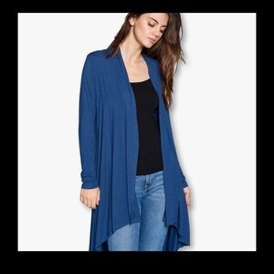 Teal women’s jersey knit light weight cardigan. Drapes well, high-low hem. Large